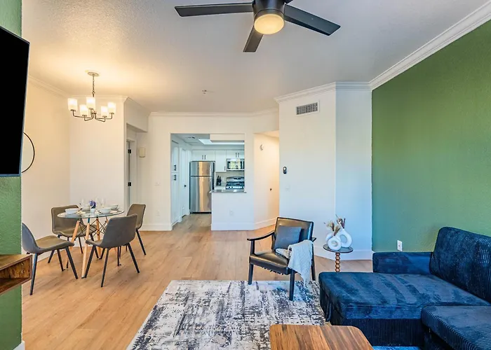 Diablo Stadium-asu-airport-gym-pool-hottub-parking Apartment *