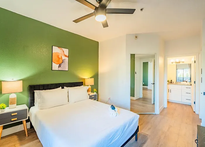 Diablo Stadium-asu-airport-gym-pool-hottub-parking Apartment *